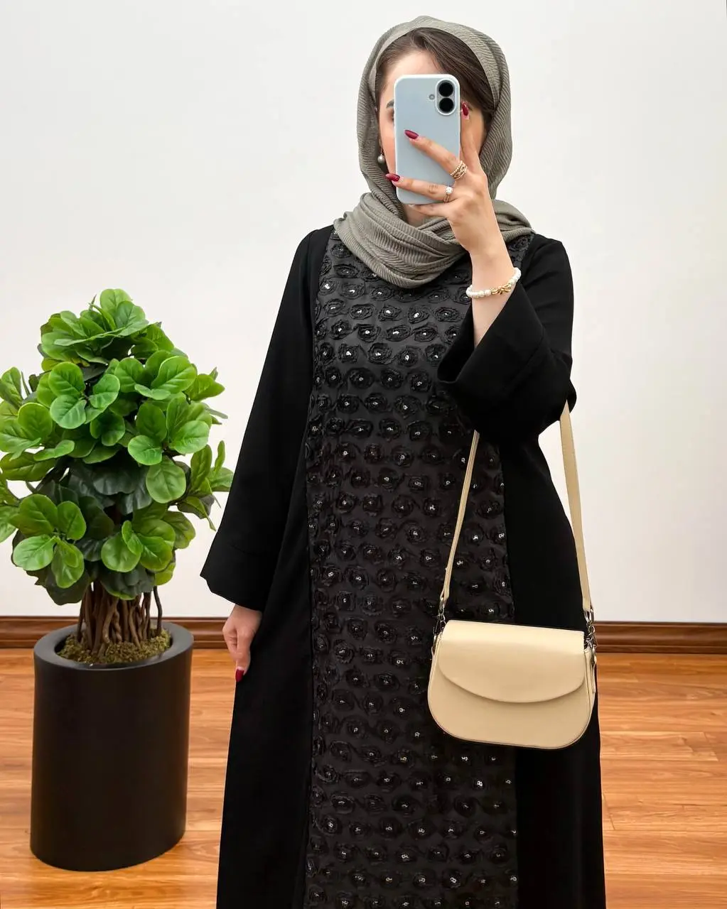 مانتو مزونی مینو